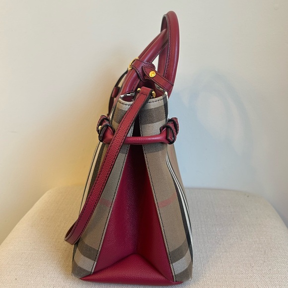 Burberry Medium Red/Beige House Check Banner Bag - Picture 4 of 15